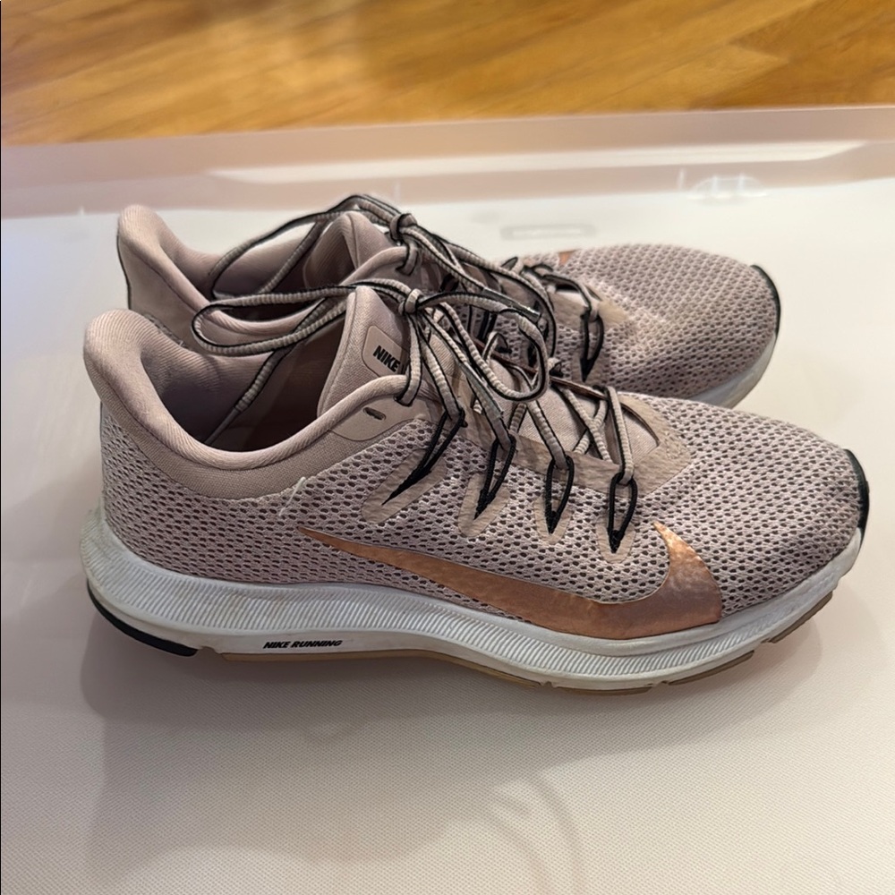 Nike Blush and White Athletic Shoes with Breathable Mesh